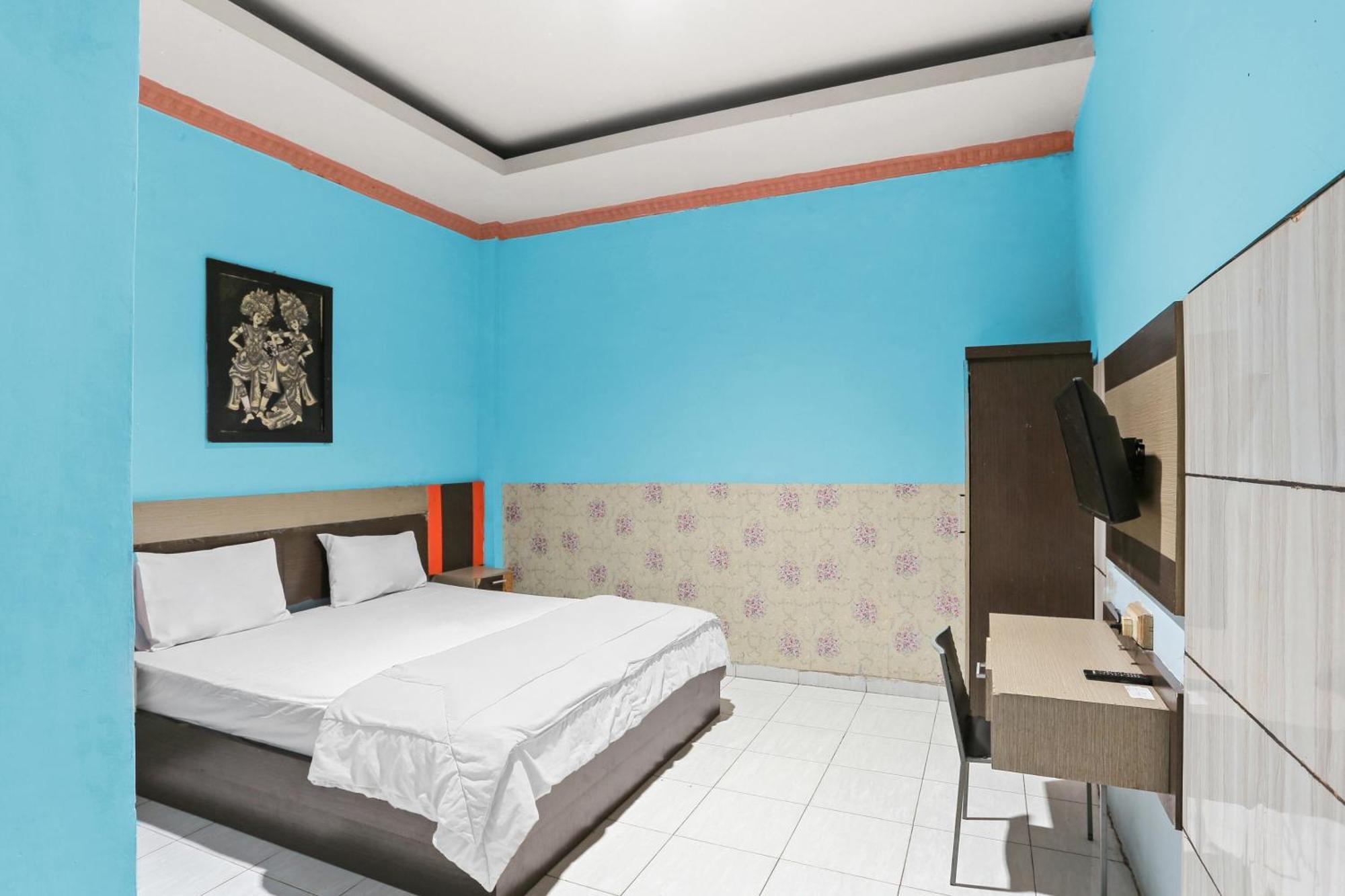 Oyo 93046 Hotel Fortuna Parepare Exterior foto